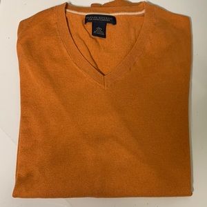 Banana Republic Men’s L orange sweater